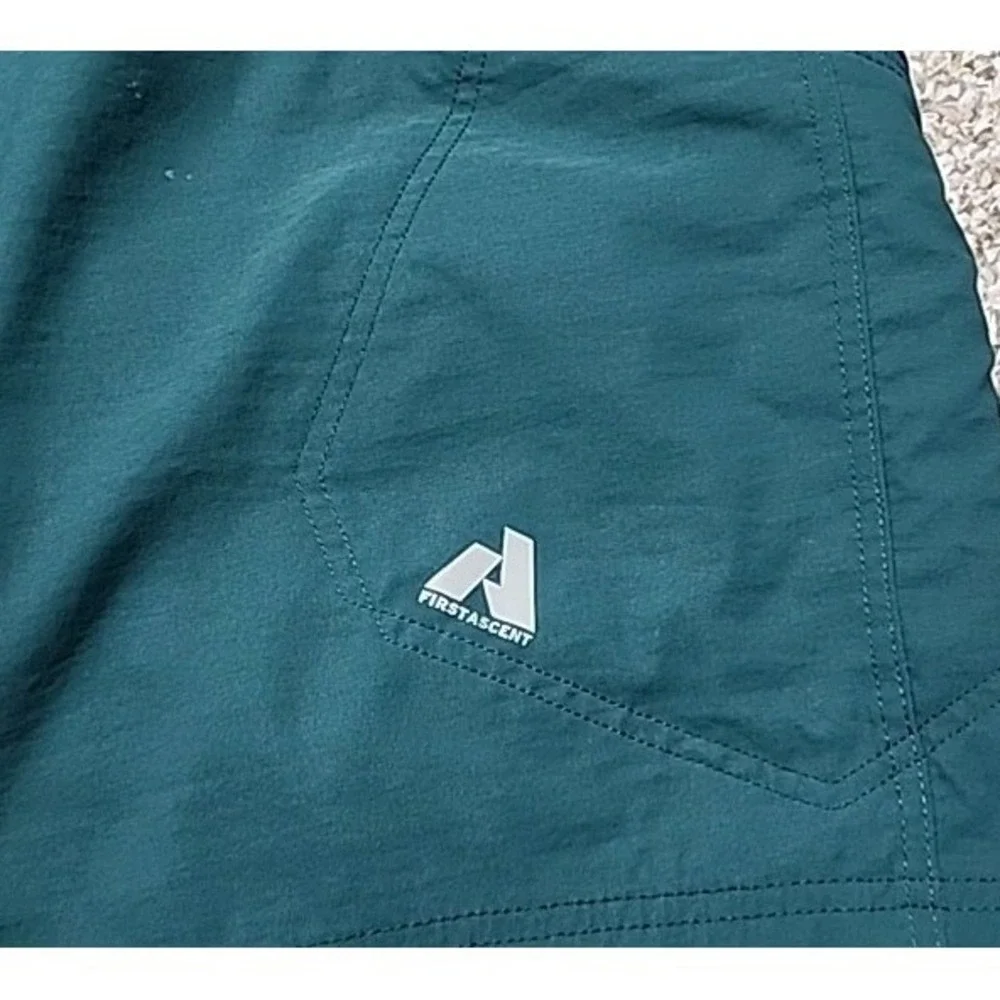 Eddie Bauer First Ascent Guide Shorts Mens 42 Green Hiking Technical Utility**‎